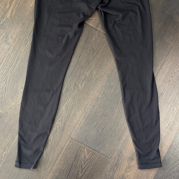 Women’s Lululemon Black Mesh Panel Leggings Size 8 Wonder Under inseam 28 - Picture 5 of 9